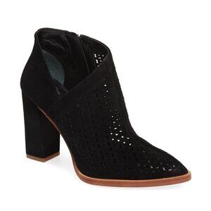 Vince Camuto Lorva Suede Perforated Ankle sz 9